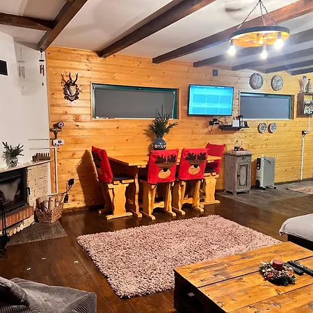Green Cabin