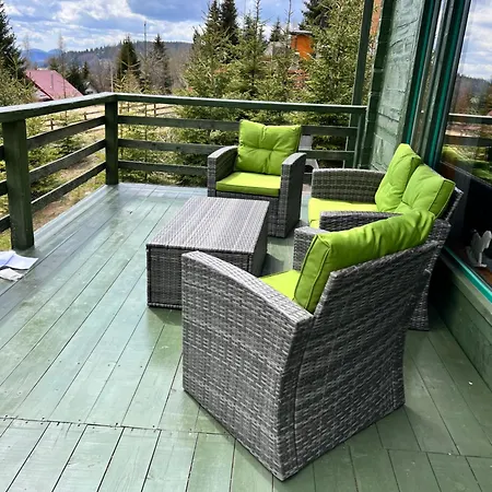 Green Cabin *