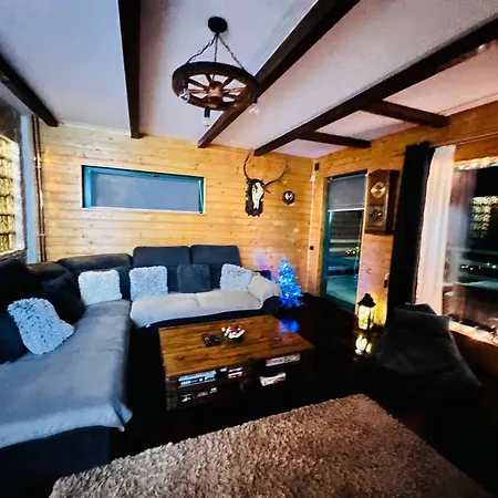 Green Cabin * Muntele Cacovei (Transylvania)